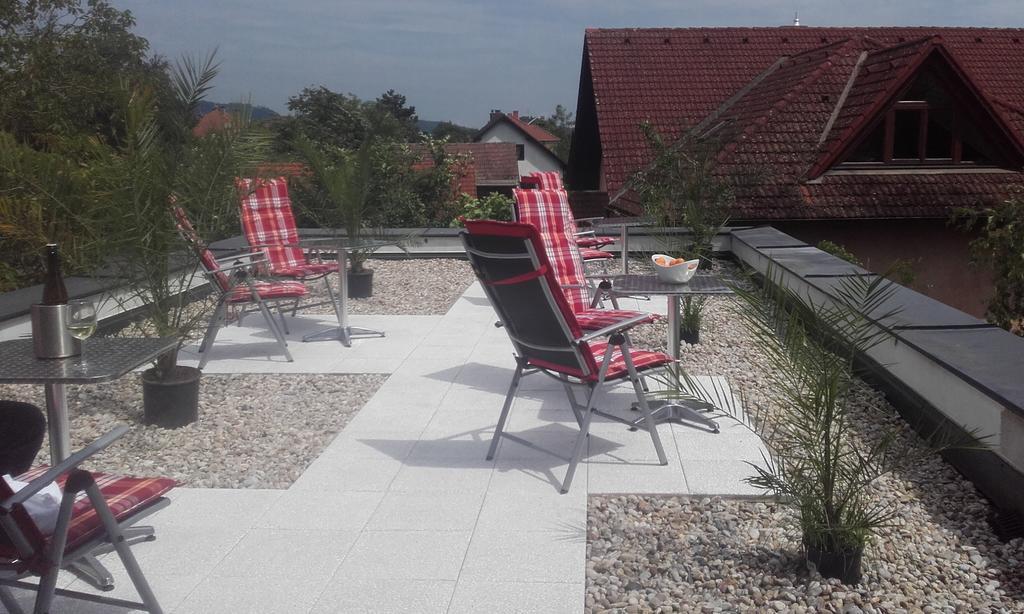 Pension Marillenhof Bed & Breakfast Melk Bagian luar foto